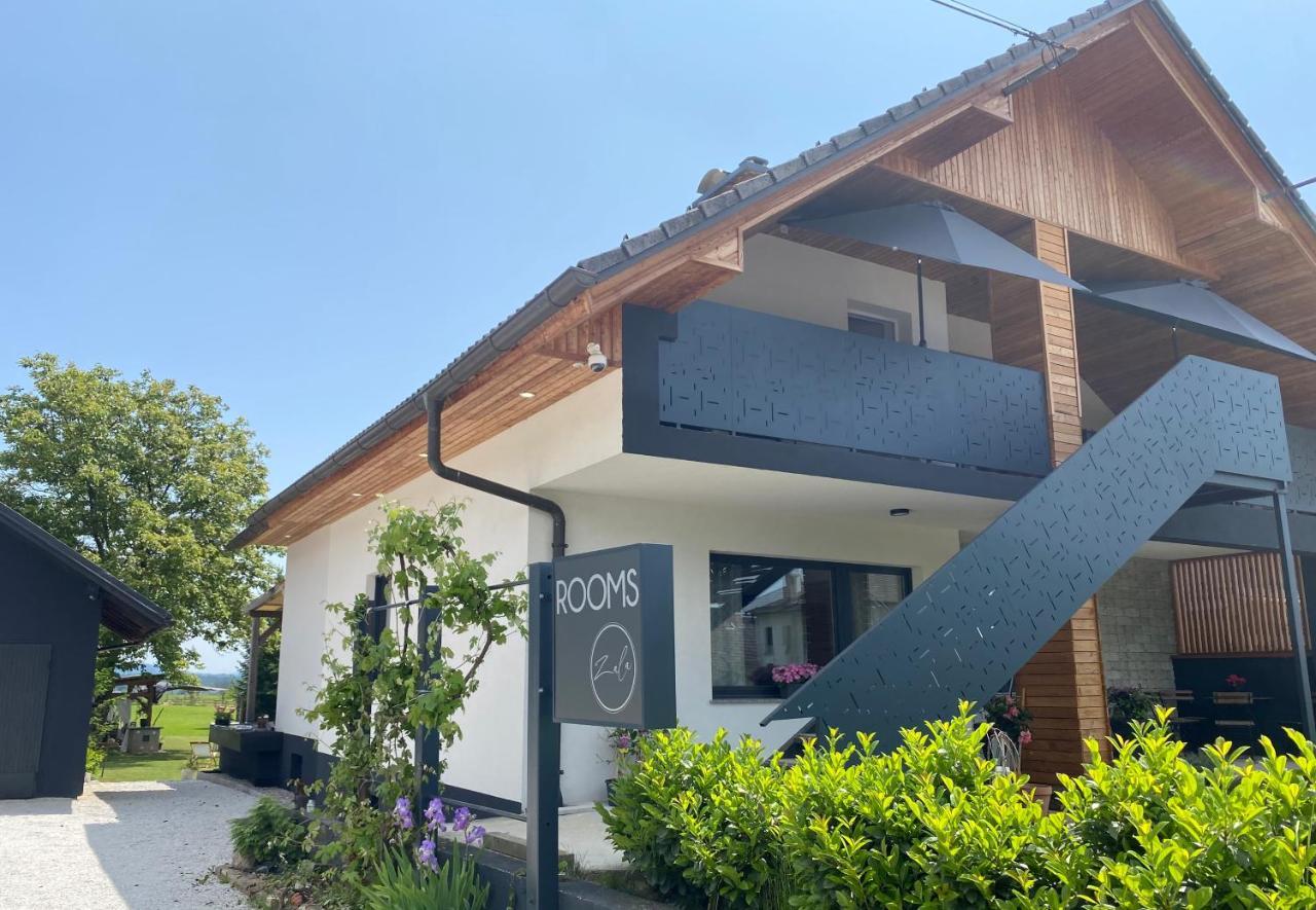Rooms & Apartment Zala Airport Shuttle Option Cerklje na Gorenjskem Kültér fotó