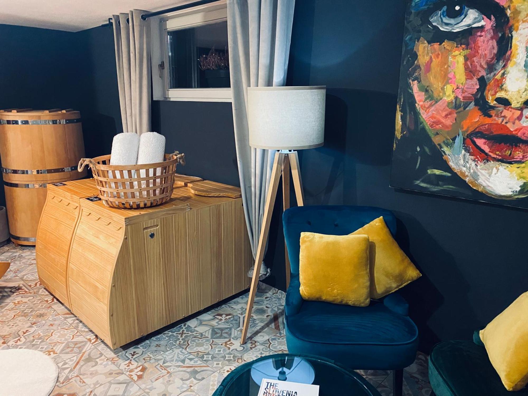 Rooms & Apartment Zala Airport Shuttle Option Cerklje na Gorenjskem Kültér fotó